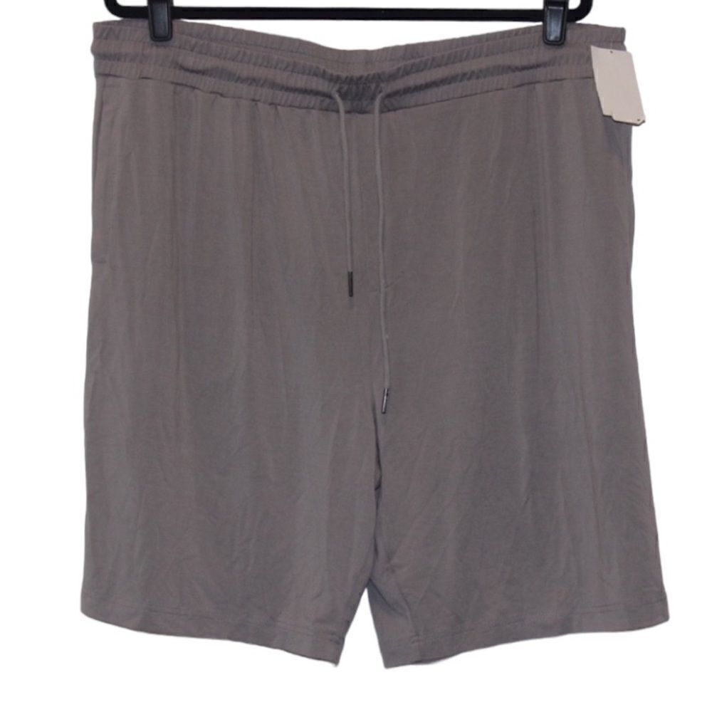 NEW Nordstrom Pull on Elastic waist Gray Shorts Men XL
